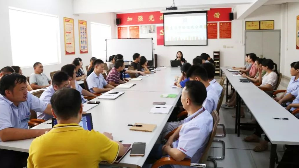 温州公司举办垃圾分类知识讲座