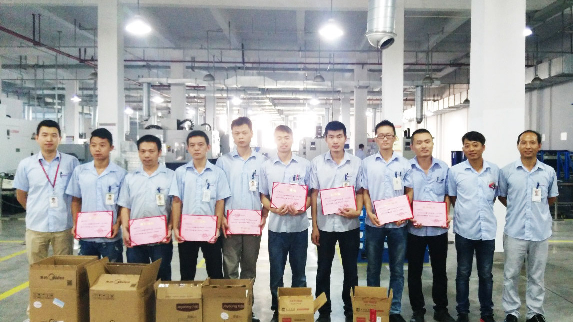 用技能练兵 培养工匠精神